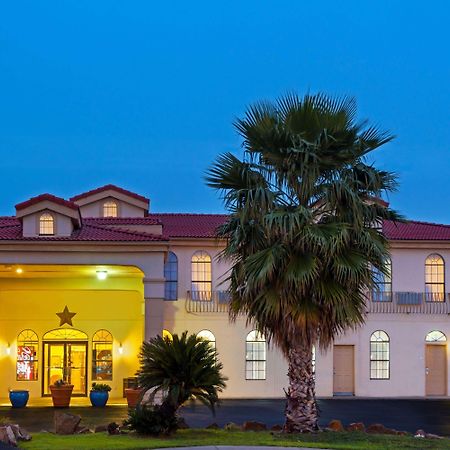 Days Inn By Wyndham Near Seaworld San Antonio Dış mekan fotoğraf